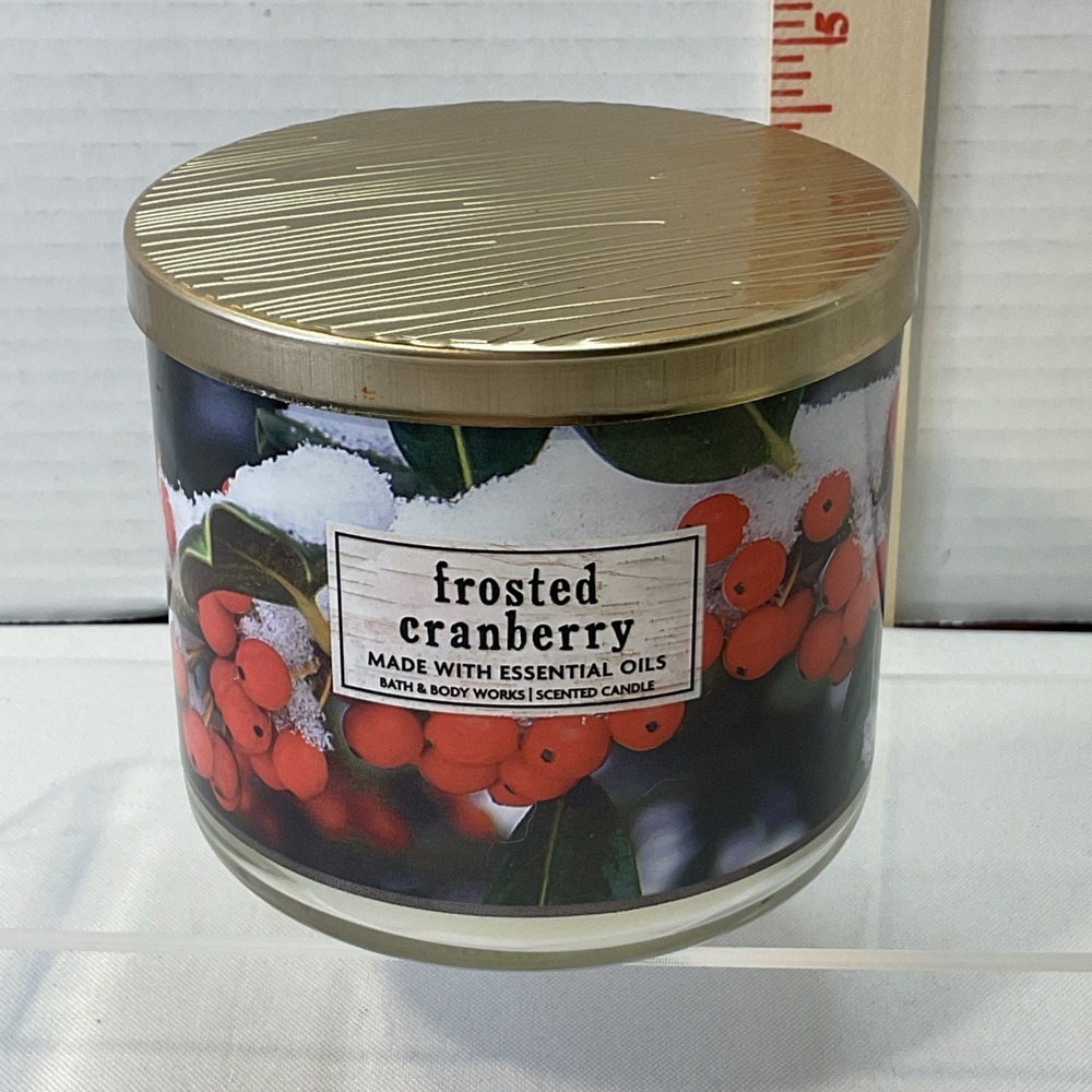 BATH & BODY WORKS FROSTED CRANBERRY SCENTED 3 WICK CANDLE Jar 14.5 oz holiday